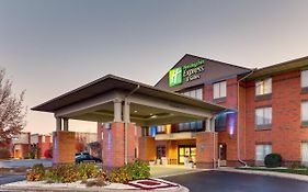 Holiday Inn Express Hotel & Suites Dayton-centerville 2*